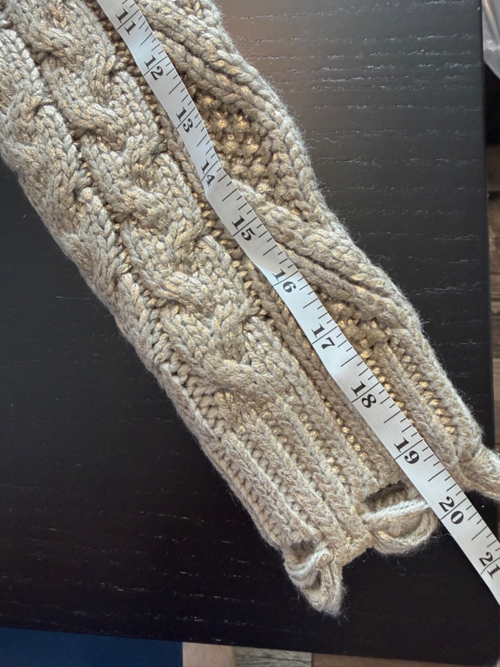 Zara Taupe Distressed Cable Knit Cropped Crewneck Sweater B1 - Picture 9 of 9